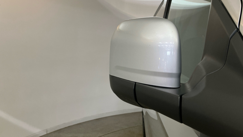 Volkswagen Transporter T32 Swb Electric 160kW 65kWh Commerce Pro Van Auto